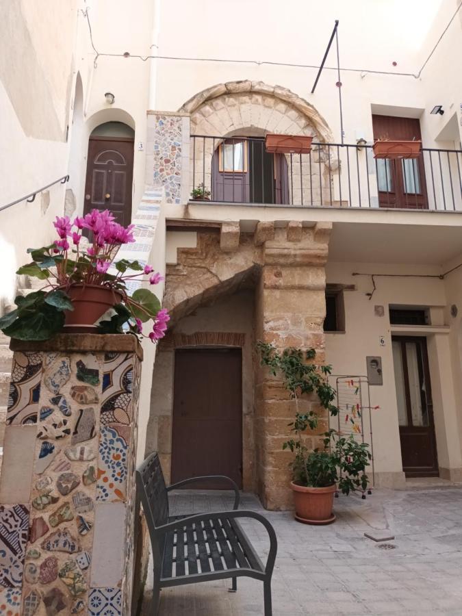 Appartement Antico Portale à Trapani Extérieur photo