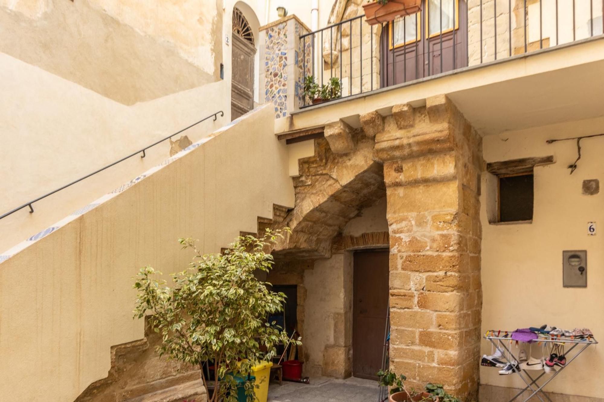 Appartement Antico Portale à Trapani Extérieur photo
